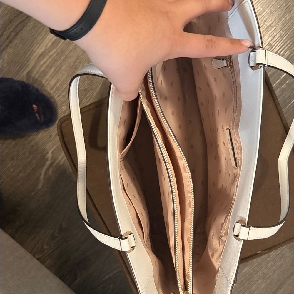 Kate Spade Cream Tote Bag - Picture 5 of 5